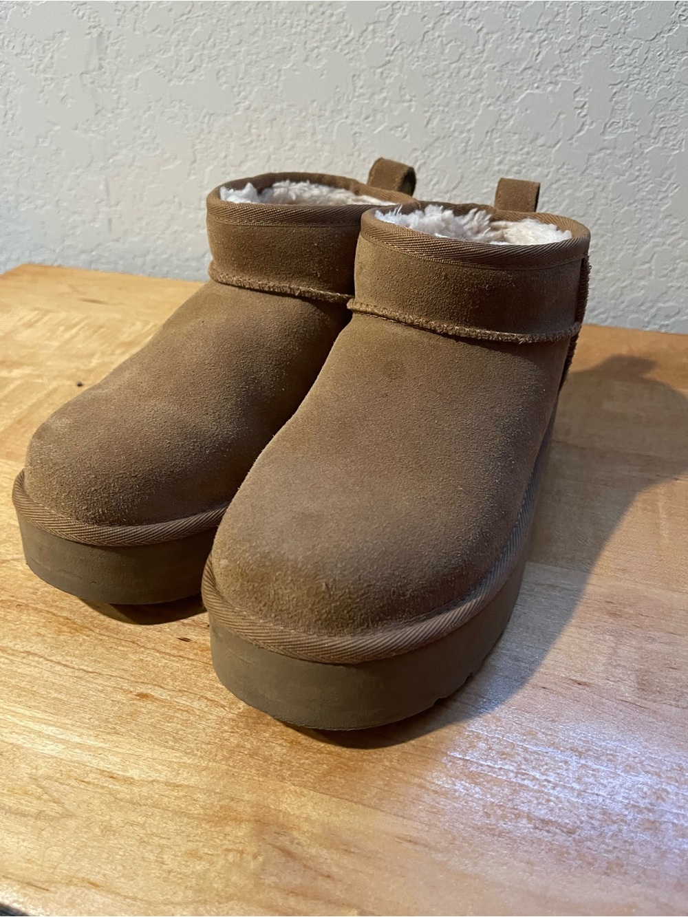 UGG Kids Chestnut Suede Fuzzy-Lined Slip-On Booties